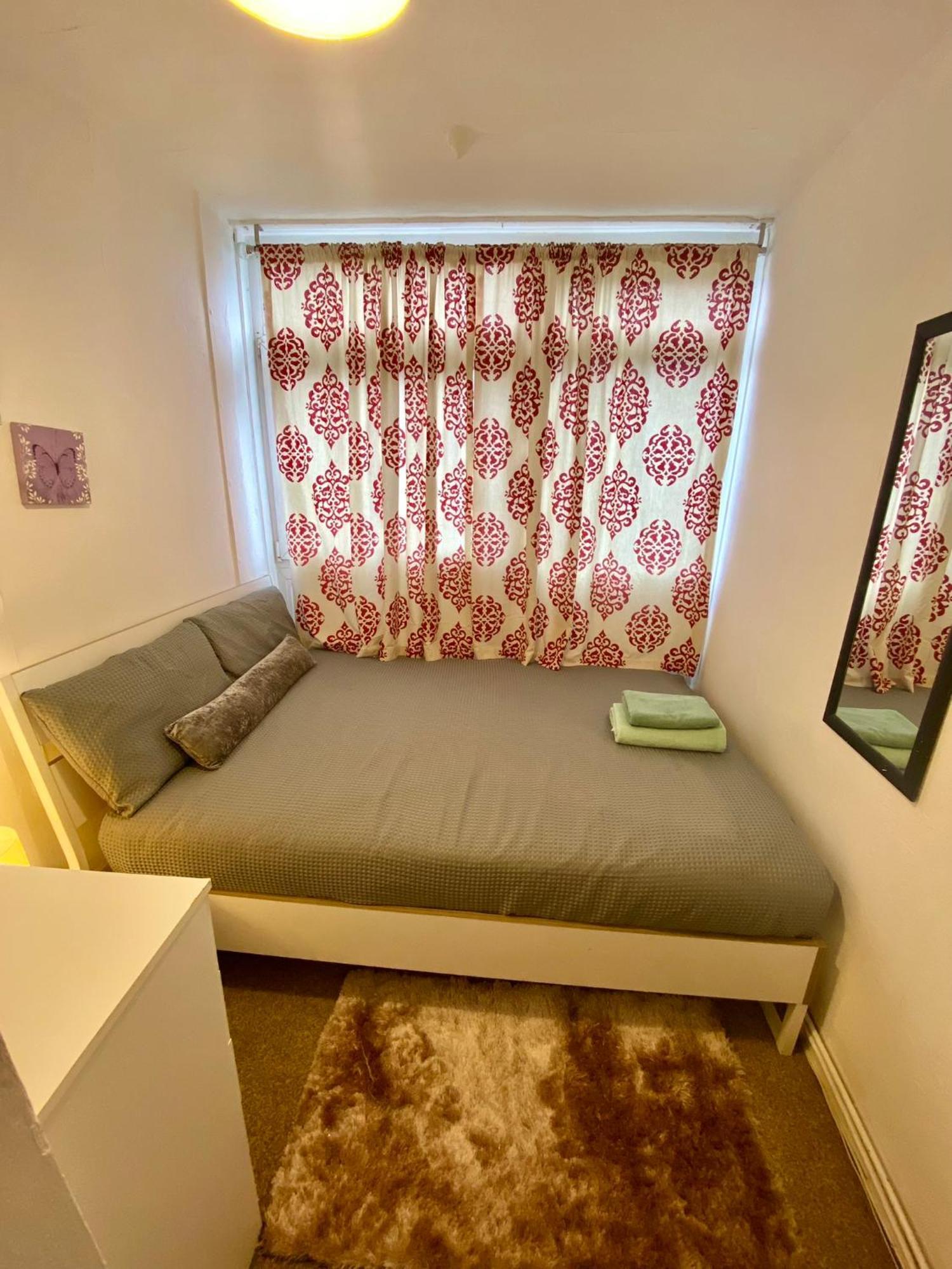 Cosy 3 Bed Apt, Old Truman Brewery! Brick Lane, London, E1 Exteriör bild
